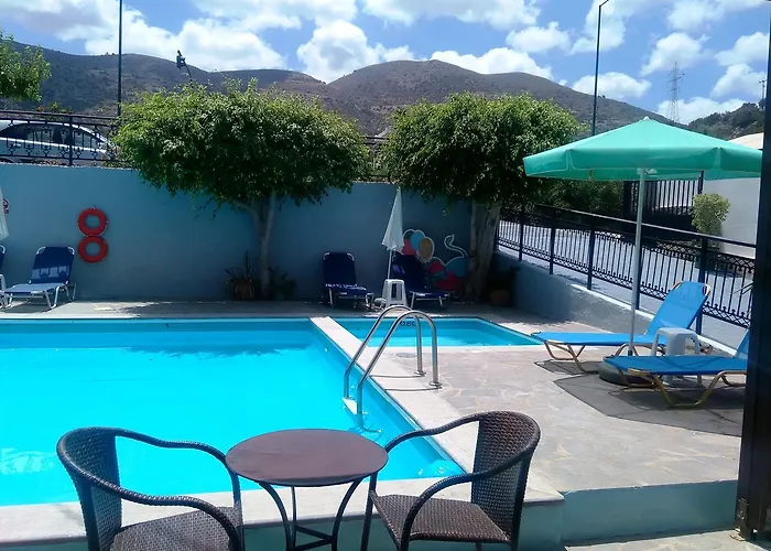 Elvira Hotel