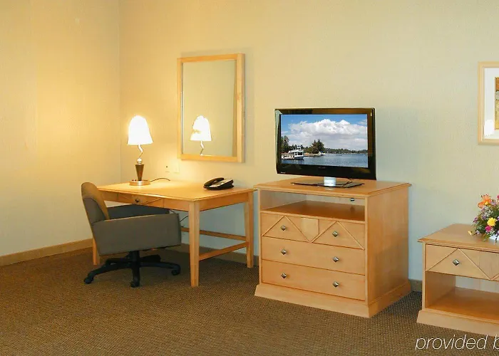 Hampton Inn & Suites Highland