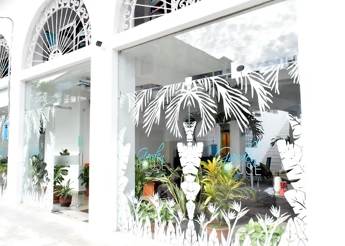 Hotel Jungle House