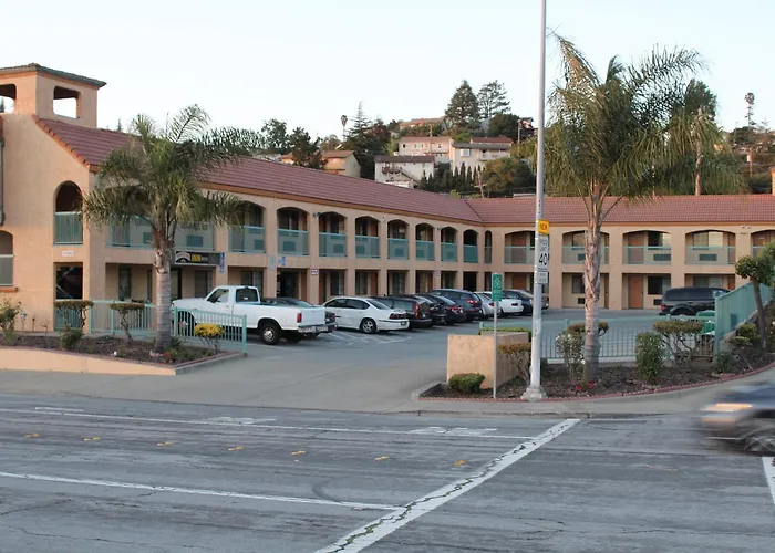 Travelers Inn