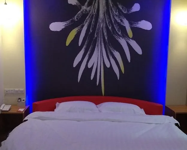 Thank Inn Chain Shangdong Zaozhuang Tengjingzhou Jinghe Bridge Haishang Mingyue