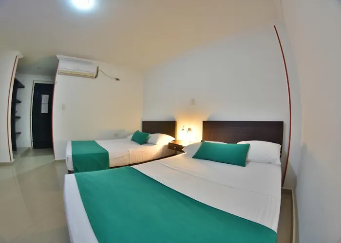 Hotel Montserrat Plaza