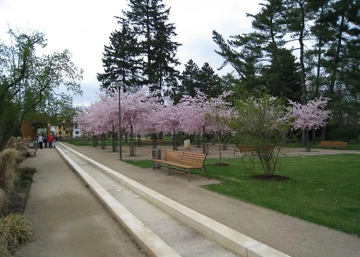 Lazensky Hotel Park