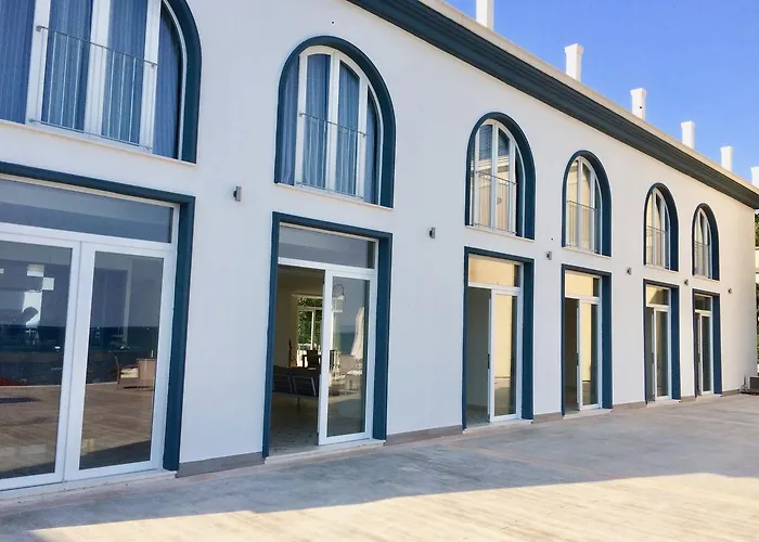 Klaton Beach Hotel