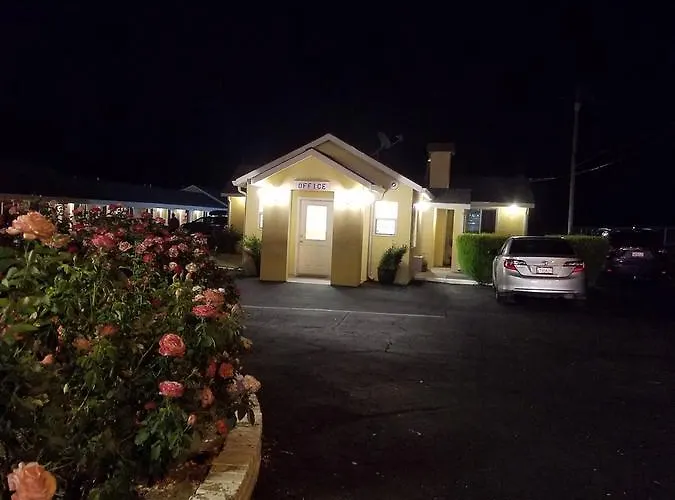 Edgewood Motel
