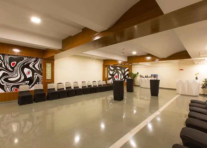 Viva Hotel Near Madgaon Railway Station