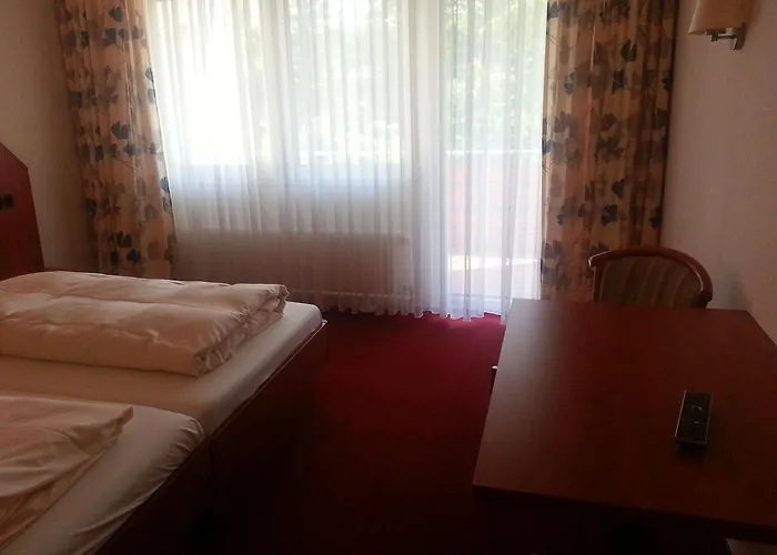 Schmucker Jäger - Hotel Garni