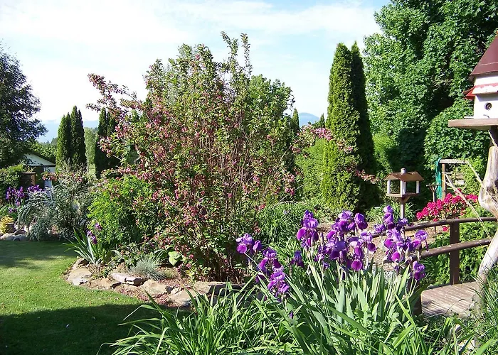 Bavarian Orchard Motel