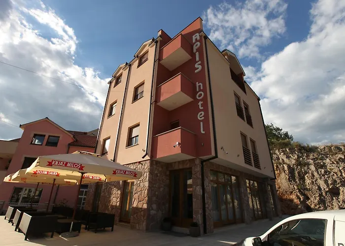 Apis Hotel
