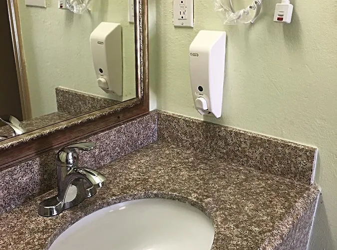 Budget Inn