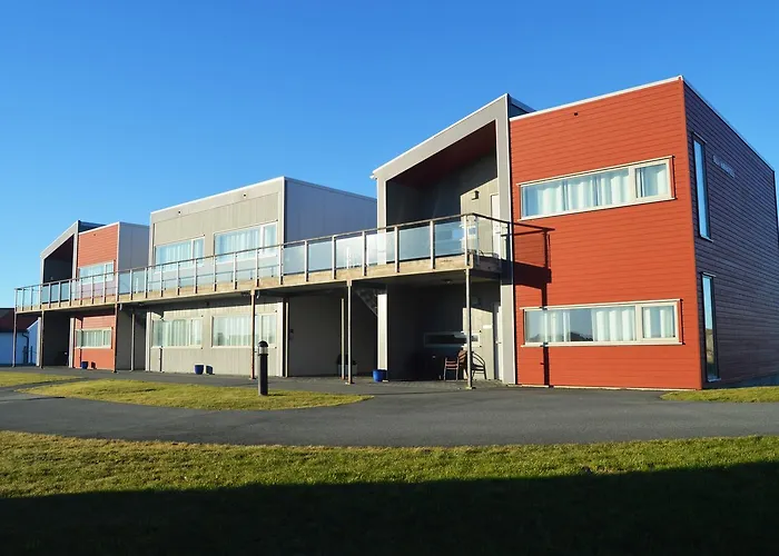 Sula Rorbuer Og Havhotell