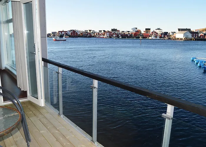 Sula Rorbuer Og Havhotell