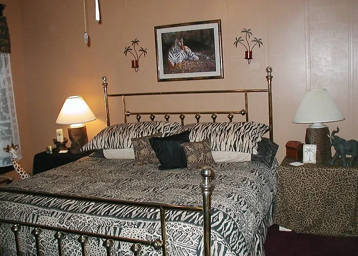 Silk Stocking Row - Bed And Breakfast - Adults Only