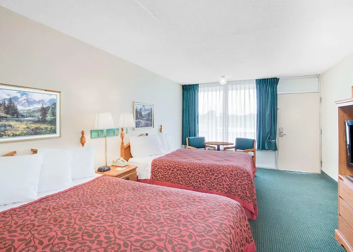 Days Inn By Wyndham Newport