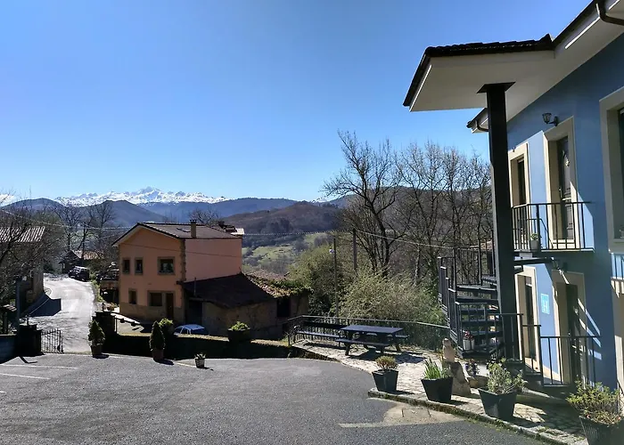 La Casona De Cardes