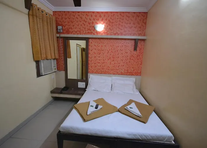 Hotel Madhava