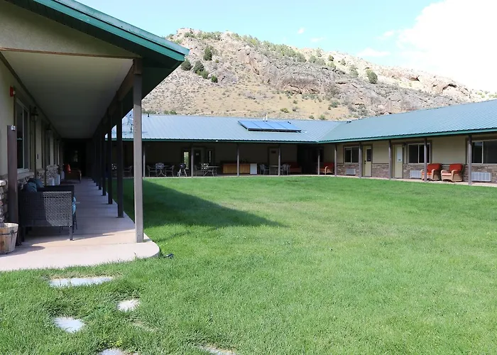 Hidden Canyon Retreat