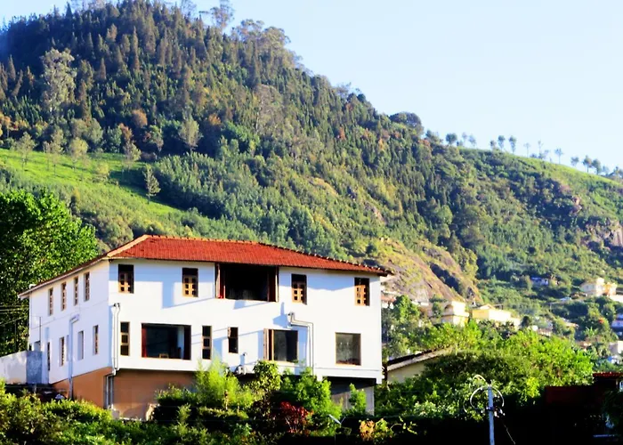 Satya Anand Pure Veg And Non Alcoholic Cottage