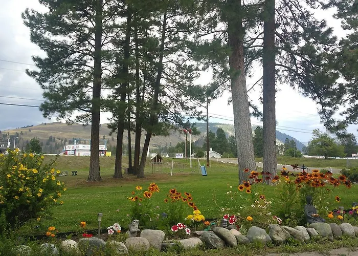 Evergreen Motel