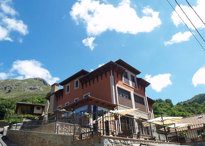 Hotel La Casona De Llerices