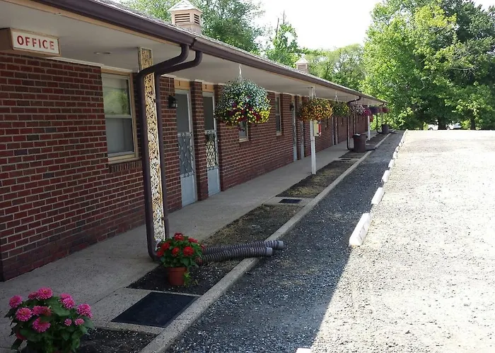 Slumberland Motel Mount Holly