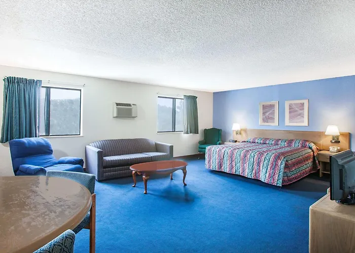 Super 8 By Wyndham Hot Springs