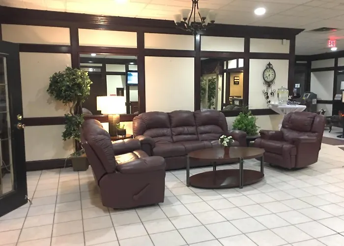 Travelodge By Wyndham Conference Centre & Suites Whitecourt