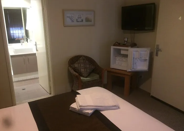 Breakwater Short Stay