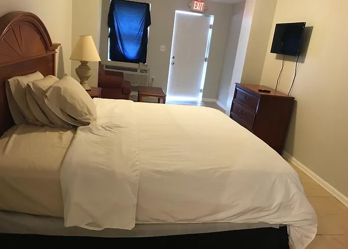 Red Carpet Inn, Alexandria