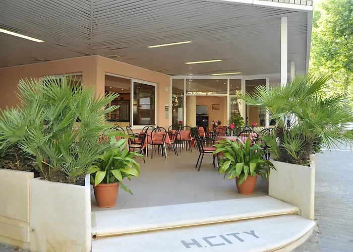 Hotel City