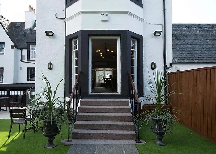 The Cross Keys