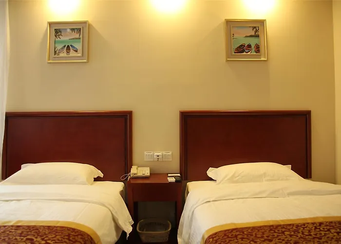 Greentree Inn Shaanxi Hanzhong Railway Station Beiyihuan Road Express Hotel