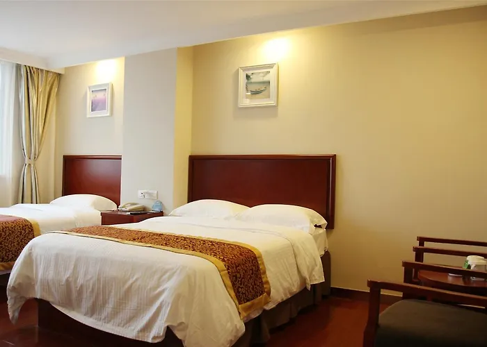 Greentree Inn Shaanxi Hanzhong Railway Station Beiyihuan Road Express Hotel