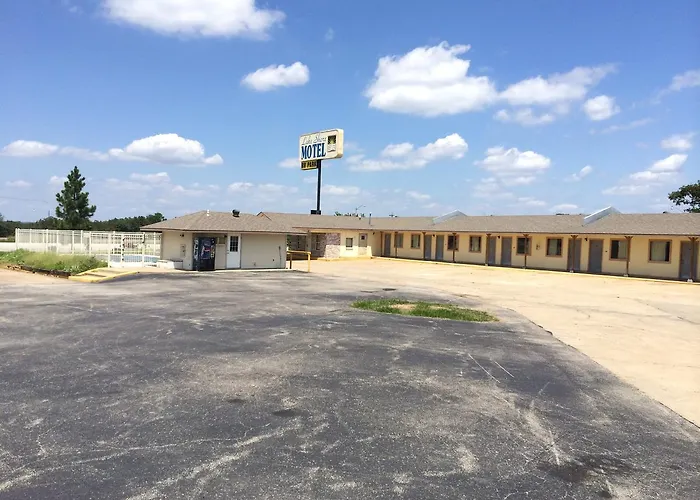 Lake Shore Motel