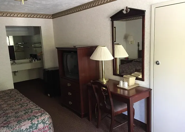 Deerfield Inn