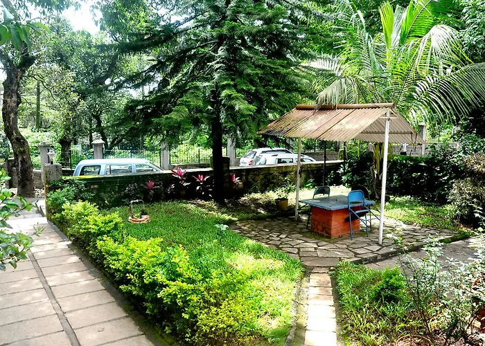 Radhanand Holiday Home
