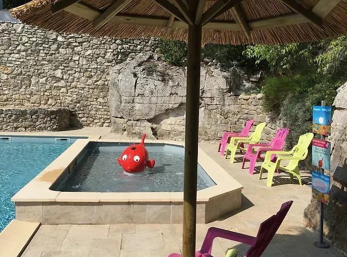 Camping Chalets Les Chenes Verts