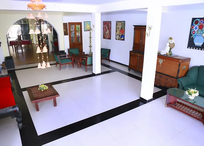Southern Star Hotel