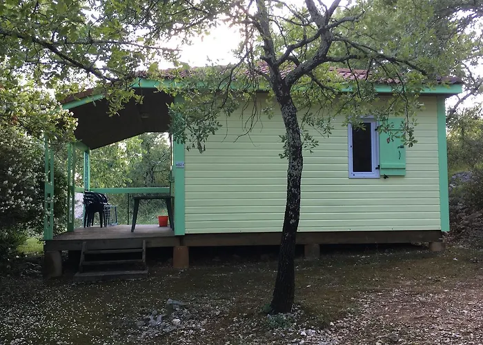 Camping Chalets Les Chenes Verts