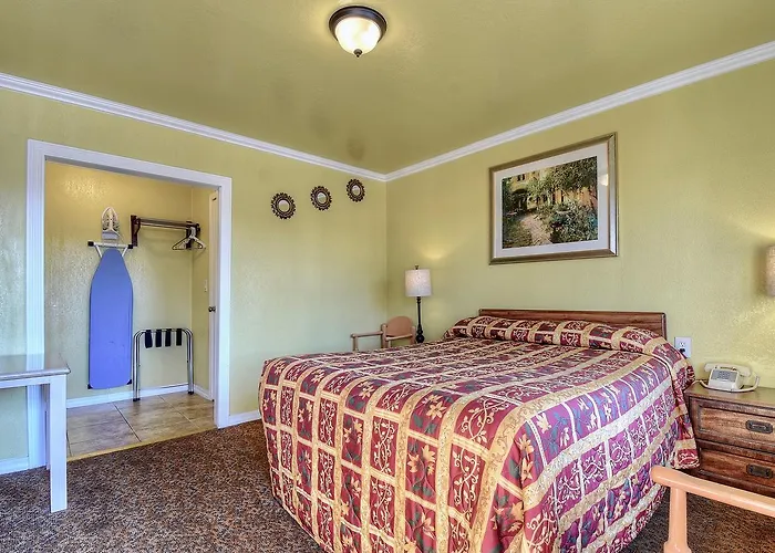 Bayside Inn