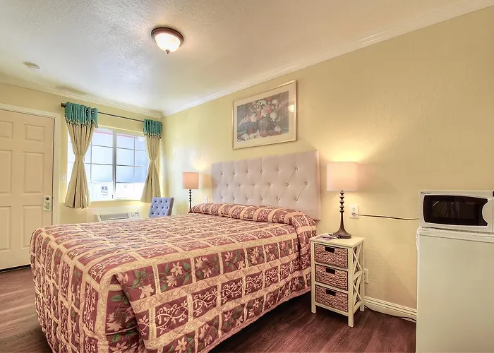 Bayside Inn