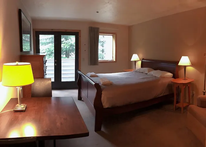 Bald Mountain Inn