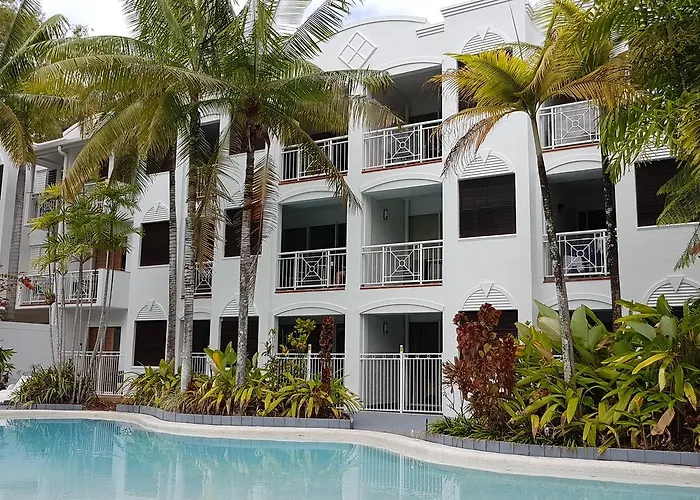 Alassio Palm Cove