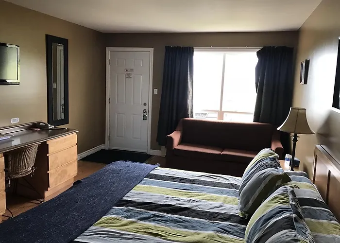 Anchor Motel And Suites