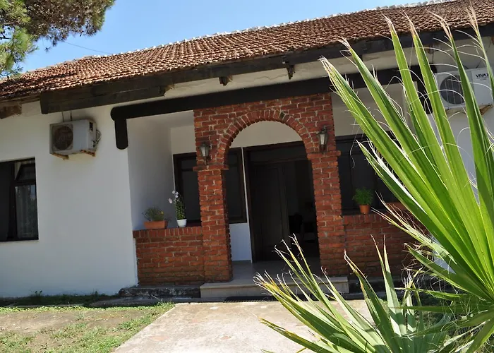 Tropikal Bungalows