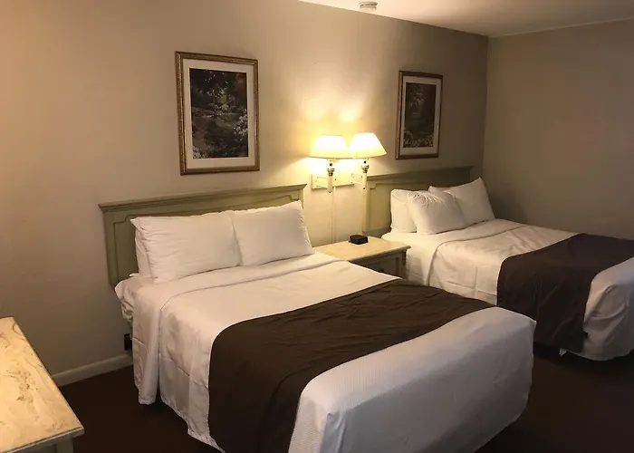 The Hometown Inn