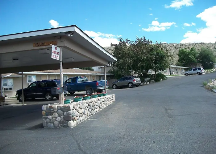 A Wyoming Inn