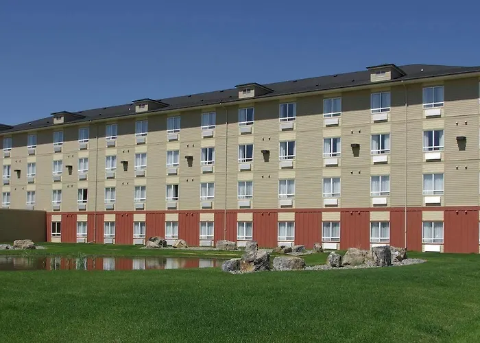 Best Western Plus Rose Country Hotel