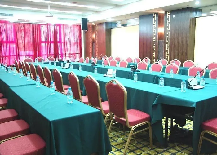 Meilun Business Hotel