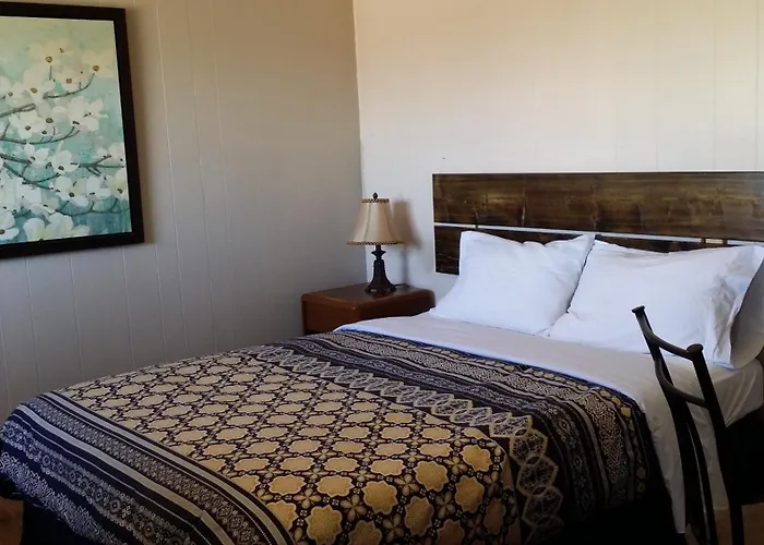 Century II Motel